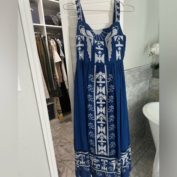 FARM RIO ANTHROPOLOGIE NWOT MACAW EMBROIDERED MAXI BLUE DRESS XS - Picture 16 of 16
